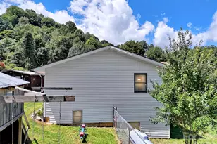 555 Acres View Dr, Waynesville, NC 28786 - Photo 31