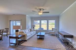 54 Creekview Rd, Hendersonville, NC 28792 - Photo 5