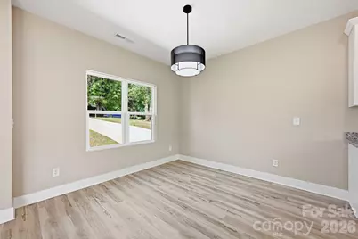 1513 Robin Road, Newton, NC 28658 - Photo 5