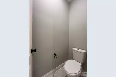 2425 Milton Avenue, Gastonia, NC 28052 - Photo 11