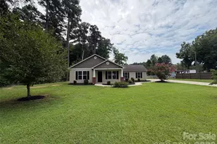 225 Vineyard Dr, Salisbury, NC 28146 - Photo 1