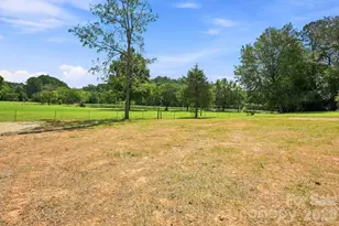 1517 Robin Rd, Newton, NC 28658 - Photo 15