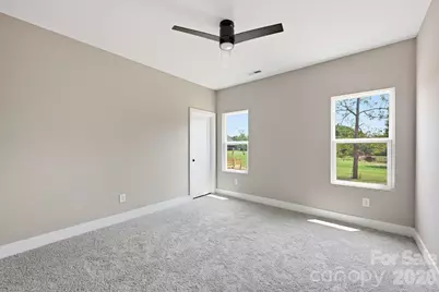 1517 Robin Road, Newton, NC 28658 - Photo 9