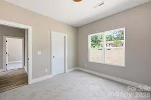 1517 Robin Rd, Newton, NC 28658 - Photo 11