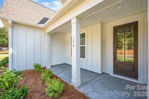110 Elora Ln, Mooresville, NC 28115 - Photo 3