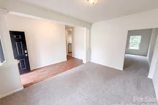 8815 1st Run Ct, Charlotte, NC 28215 - Photo 11