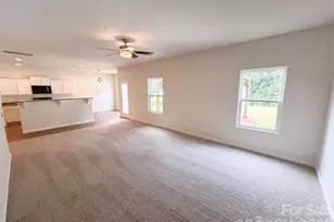 8815 1st Run Ct, Charlotte, NC 28215 - Photo 3