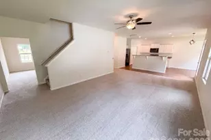 8815 1st Run Ct, Charlotte, NC 28215 - Photo 13