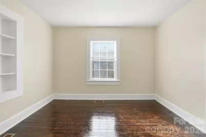 358 N Cleghorn Street, Rutherfordton, NC 28139 - Photo 9