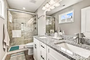 619 Edgewood Ave, Hendersonville, NC 28792 - Photo 25