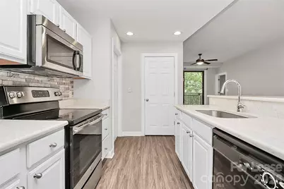 718 W Trade Street #409, Charlotte, NC 28202 - Photo 17