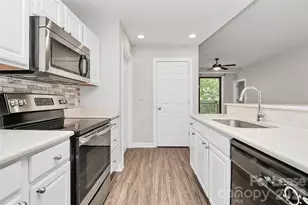 718 W Trade St, Charlotte, NC 28202 - Photo 17