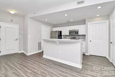 718 W Trade Street #409, Charlotte, NC 28202 - Photo 15
