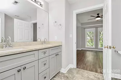 718 W Trade Street #409, Charlotte, NC 28202 - Photo 31