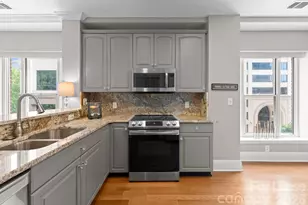 400 N Church St, Charlotte, NC 28202 - Photo 5