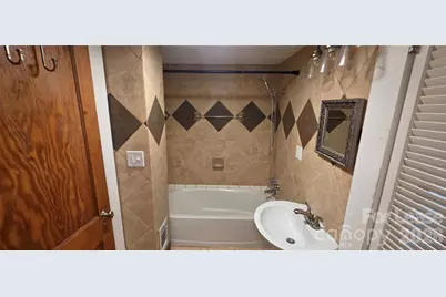 2635 Old Shelby Road, Hickory, NC 28602 - Photo 17