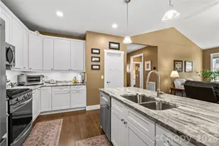 202 Windy Acres Knoll Dr, Hendersonville, NC 28792 - Photo 7