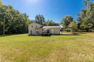 2019 Green Peach Rd, Lancaster, SC 29720 - Photo 25