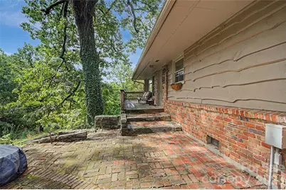 70 Dogwood Drive, Hendersonville, NC 28791 - Photo 3