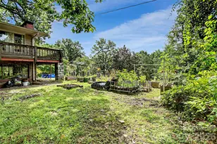 70 Dogwood Dr, Hendersonville, NC 28791 - Photo 5