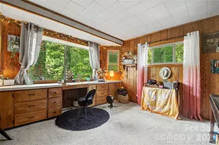 70 Dogwood Dr, Hendersonville, NC 28791 - Photo 23