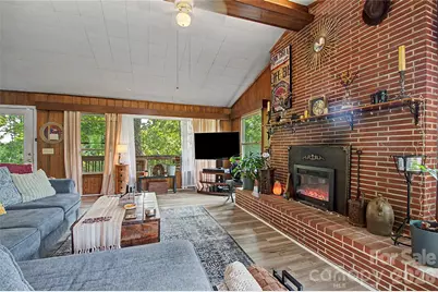 70 Dogwood Drive, Hendersonville, NC 28791 - Photo 9