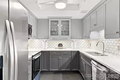 2222 Selwyn Avenue #603, Charlotte, NC 28207 - Photo 11