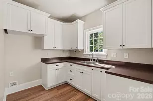 21253 Sandy Cove Rd, Cornelius, NC 28031 - Photo 37