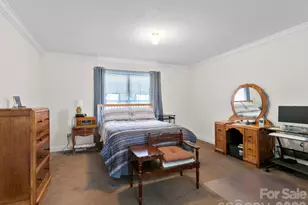28 Chapel Park Rd, Asheville, NC 28803 - Photo 17