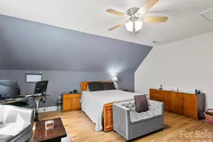 28 Chapel Park Rd, Asheville, NC 28803 - Photo 25