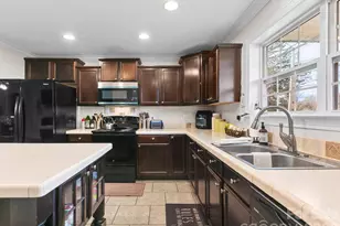 28 Chapel Park Rd, Asheville, NC 28803 - Photo 9