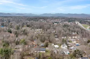28 Chapel Park Rd, Asheville, NC 28803 - Photo 31