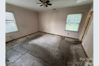 6625 Woodfield Drive, Charlotte, NC 28215 - Photo 21