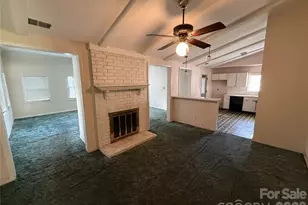 6625 Woodfield Dr, Charlotte, NC 28215 - Photo 13