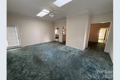 6625 Woodfield Drive, Charlotte, NC 28215 - Photo 15