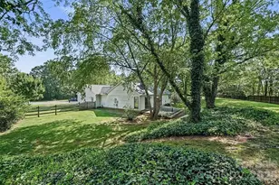 8248 Oakley Ln, Charlotte, NC 28270 - Photo 23