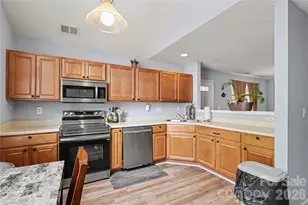 2716 Rozzelles Landing Dr, Charlotte, NC 28214 - Photo 9