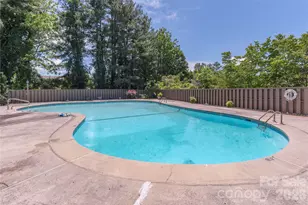 121 Deerlake Dr, Asheville, NC 28803 - Photo 27