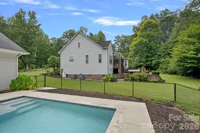 3850 Oakdale Road, Charlotte, NC 28216 - Photo 39