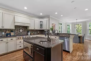 3850 Oakdale Rd, Charlotte, NC 28216 - Photo 9