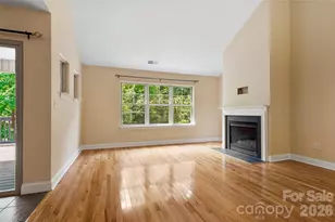 156 B Wash Creek Dr, Hendersonville, NC 28739 - Photo 7