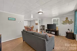 314 22nd St Ct SE, Hickory, NC 28602 - Photo 9