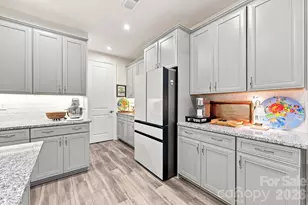 7106 Overjoyed Crossing, Charlotte, NC 28215 - Photo 17