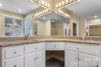 2752 Brittany Drive, Lenoir, NC 28645 - Photo 19