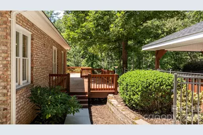 2752 Brittany Drive, Lenoir, NC 28645 - Photo 33