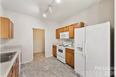 8605 Redding Glen Avenue, Charlotte, NC 28216 - Photo 7
