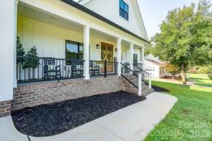 3012 Cedar Point Dr, Shelby, NC 28150 - Photo 3