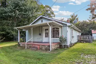 52 Clay St, Waynesville, NC 28786 - Photo 1