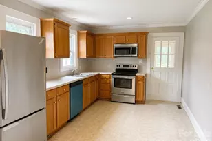 802 3rd St SE, Conover, NC 28613 - Photo 9
