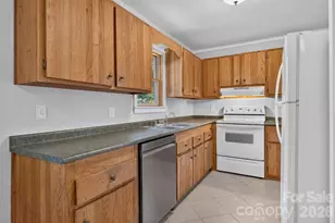 187 Caledonia Rd, Landrum, SC 29356 - Photo 15